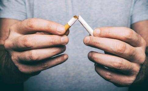 男人吸烟有害健康 平时多吃这十大养生食物(图3) 男性吸烟有哪些危害 吸烟要多吃哪些食物好 男人养生吃哪些食物好