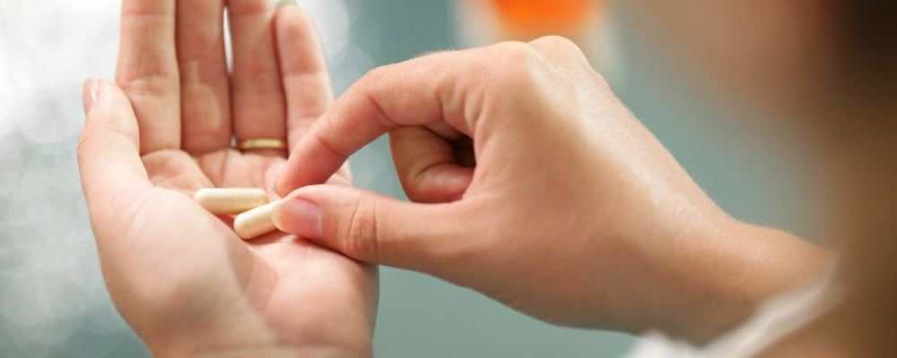 新型冠状病毒肺炎防护 这10个谣言别信(图2) 新型冠状病毒肺炎谣言 喝高度白酒可灭活新型冠状病毒吗 吃抗生素能预防新型冠状病毒吗